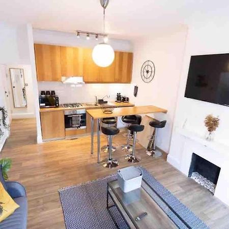 Lovely 2 Bedroom Apartment In Chelsea Sw3 London Exteriör bild