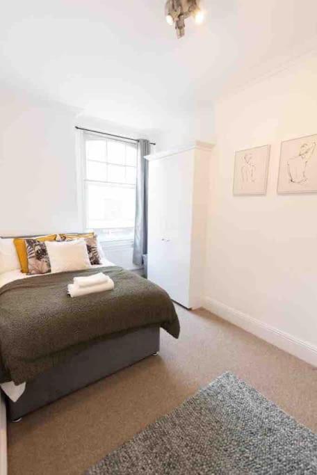 Lovely 2 Bedroom Apartment In Chelsea Sw3 London Exteriör bild
