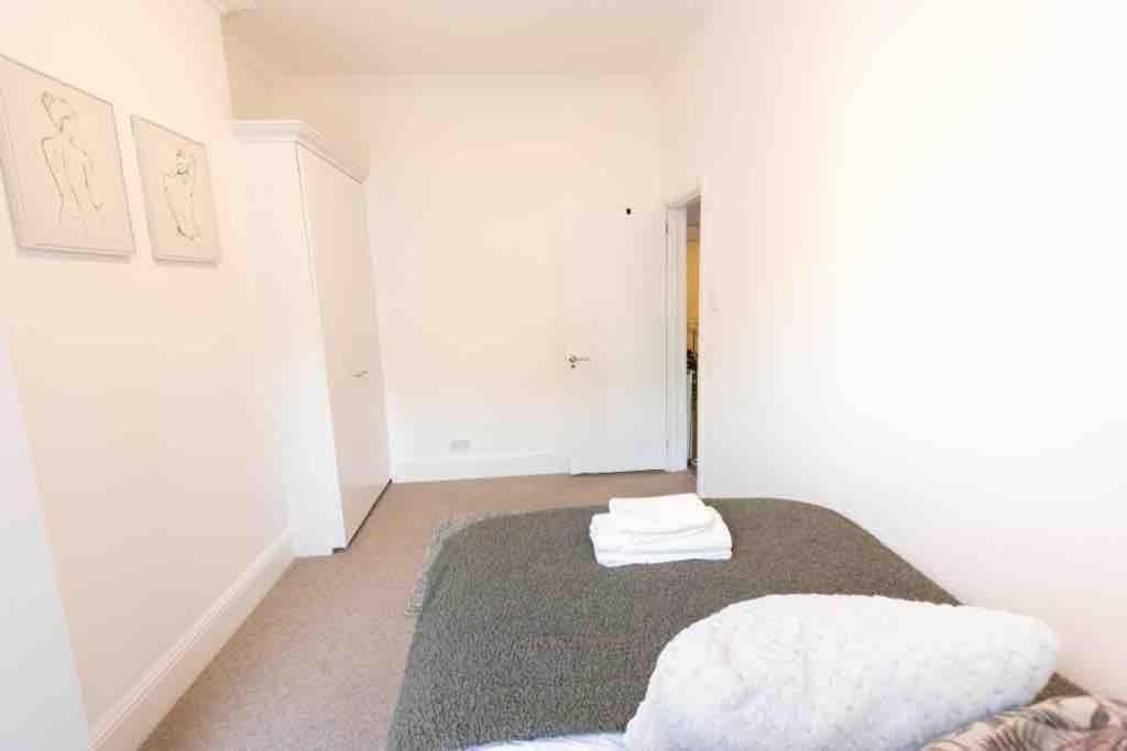 Lovely 2 Bedroom Apartment In Chelsea Sw3 London Exteriör bild